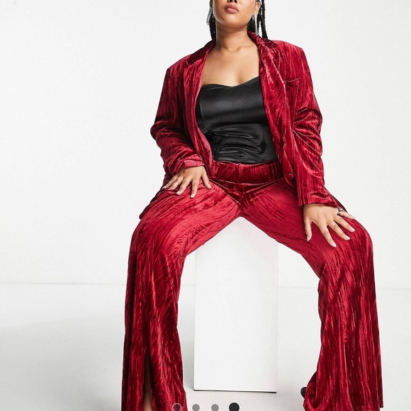 Extro & Vert oversized blazer in Ruby Red Velvet - Picture 4 of 4